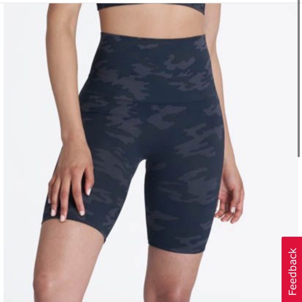 Spanx Look At Me Now Bike Shorts in black camo